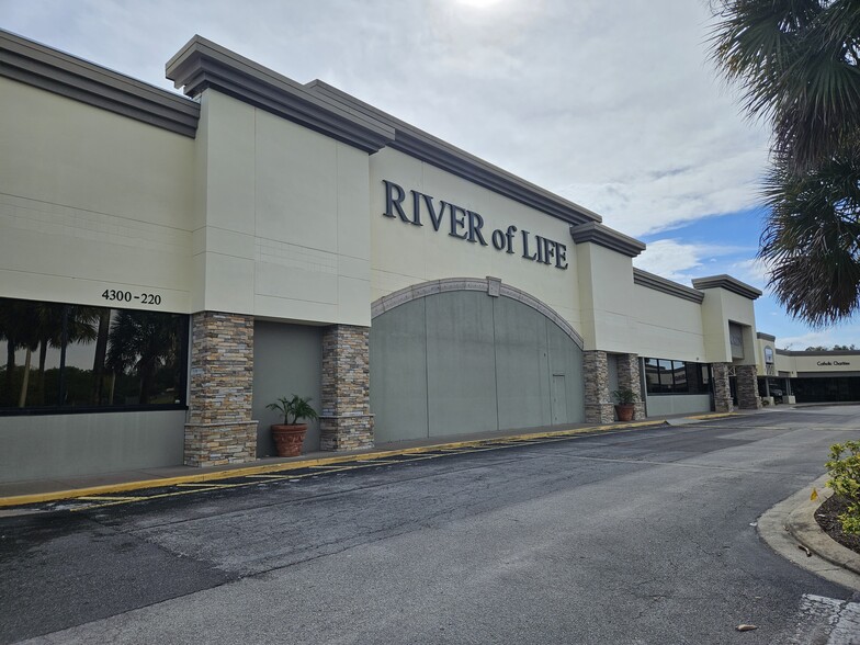 More Photos Of 4300 Clarcona Ocoee Rd, Orlando General Retail For Sale