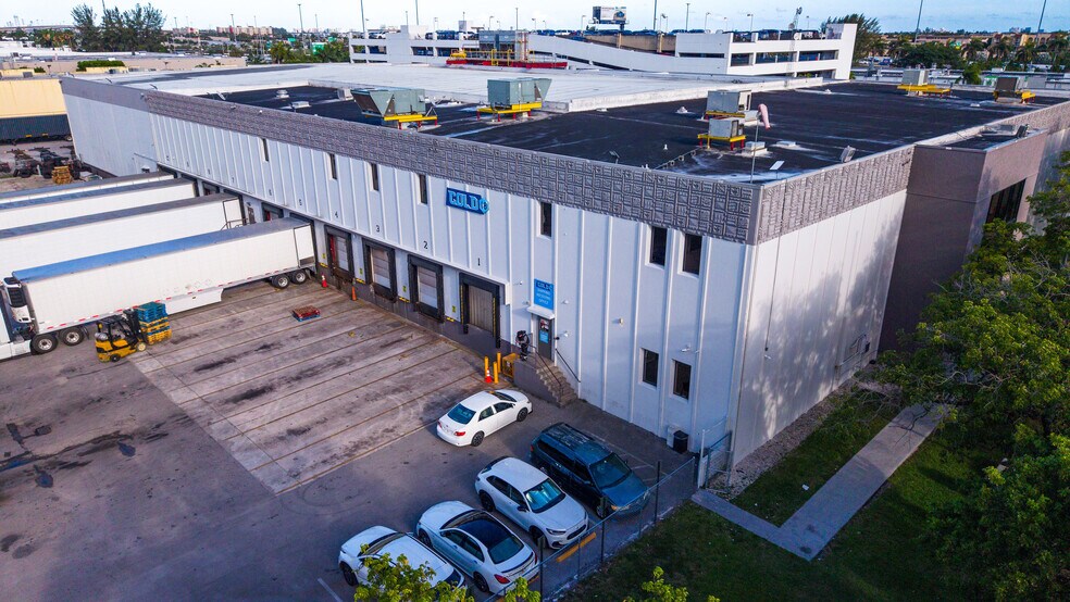 More Photos Of 1301 NW 89th Ct, Doral Warehouse For Lease