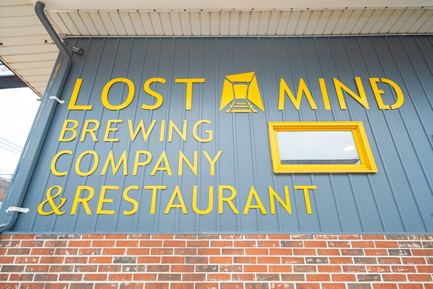 More Photos Of 100 S Market St, Shamokin Restaurant For Sale