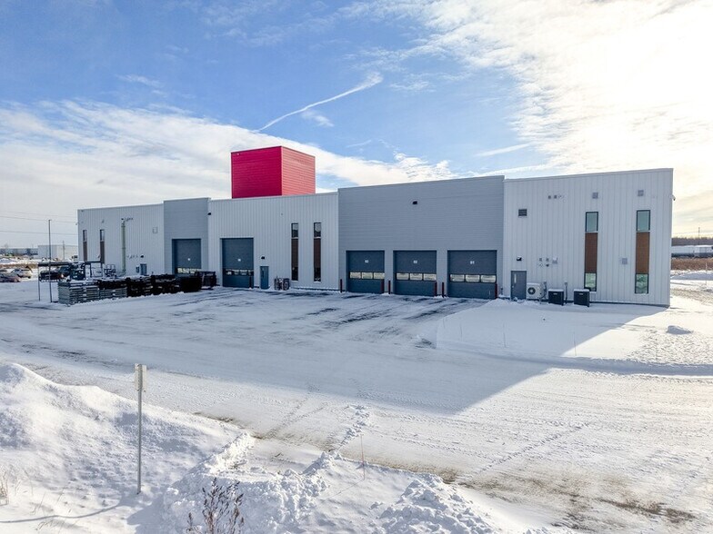 More Photos Of 224 Robot St, Vars Warehouse For Sale