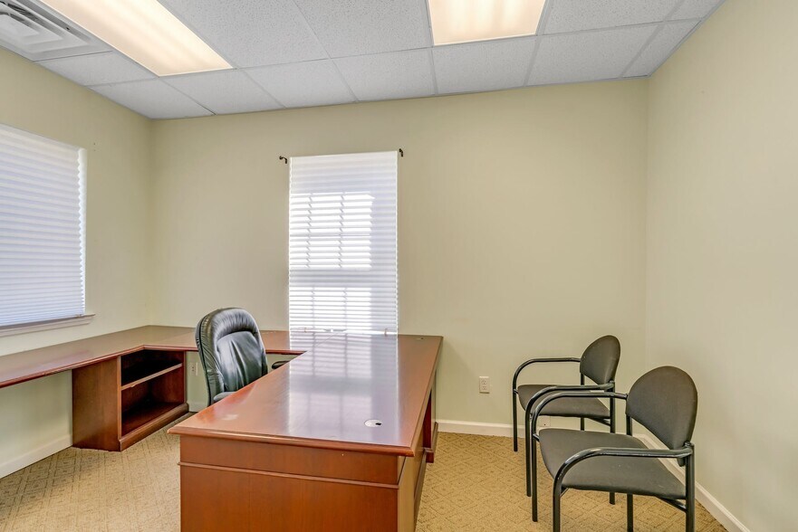 More Photos Of 575 State Route 10, Whippany Office For Lease