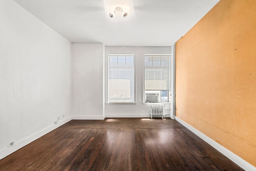 More Photos Of 6400-6404 Hollywood Blvd, Los Angeles Office For Sale