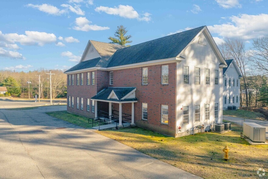 More Photos Of 448 Boston St, Topsfield Medical For Lease