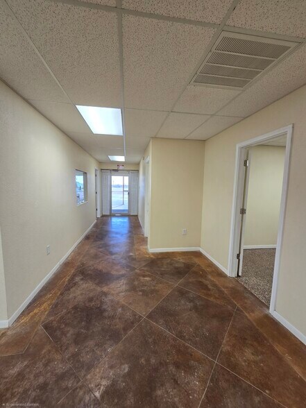 More Photos Of 3901 N Stowe Ave, Odessa Industrial For Lease