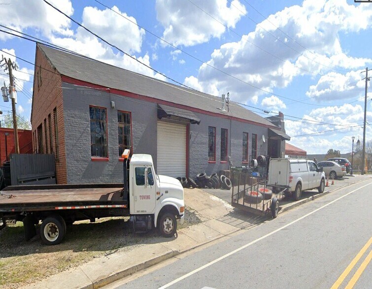 More Photos Of 85 W Broad St, Fairburn Freestanding For Sale