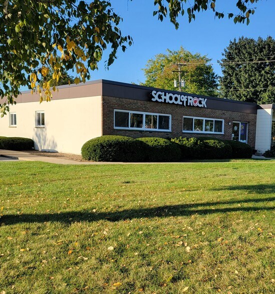 More Photos Of 6113 Jackson Rd, Ann Arbor Office For Sale