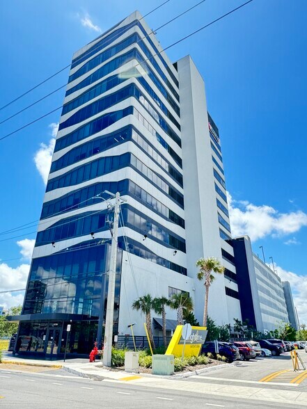 More Photos Of 19790 W Dixie Hwy, Aventura Office For Lease