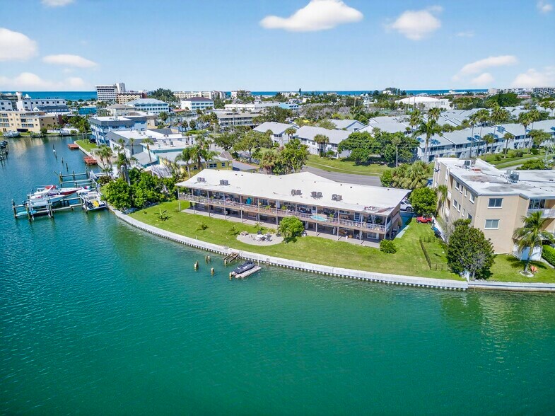 More Photos Of 275 116th Ave, Treasure Island Apartments For Sale