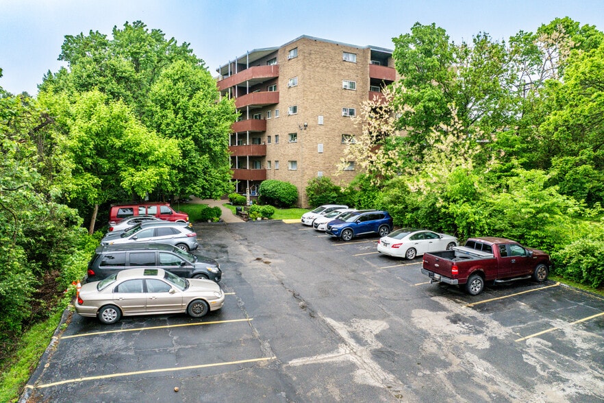 More Photos Of 3840 Applegate Ave, Cincinnati Apartments For Sale