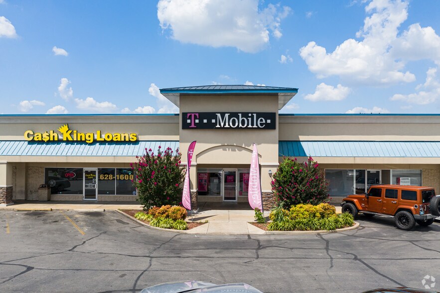 More Photos Of 11307 Garnett Rd, Tulsa Unknown For Lease