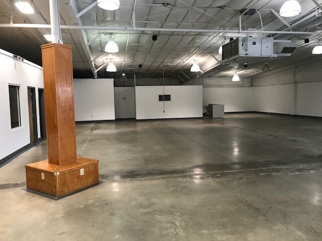 More Photos Of 1405 Bypass 72 NE, Greenwood Storefront Retail Office For Sale