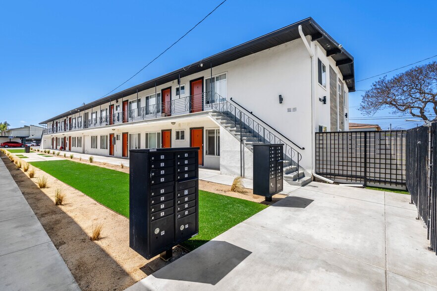 More Photos Of 14715-14719 Chadron Ave, Gardena Apartments For Sale