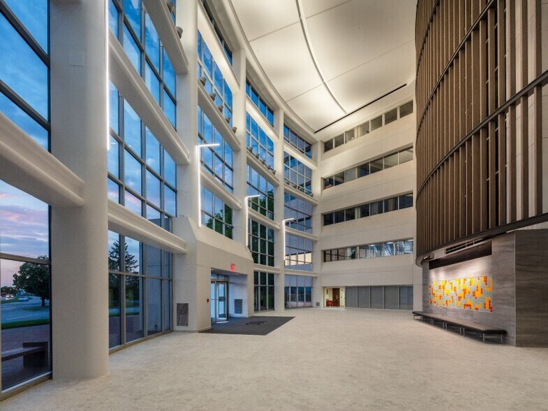 More Photos Of 100 Quentin Roosevelt Blvd, Garden City Office For Lease