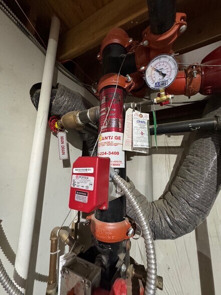 More Photos Of 9403 E 40 Hwy, Independence Warehouse For Sale