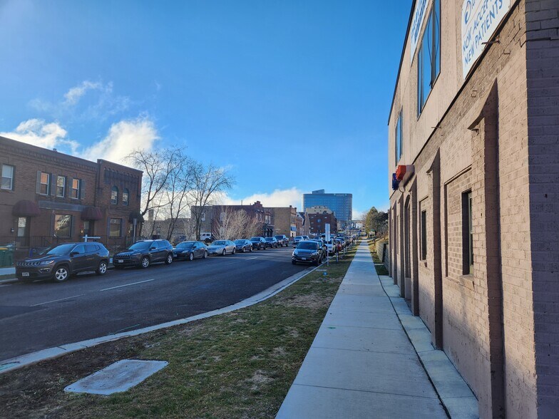 More Photos Of 831 E 2nd St, Duluth Office For Sale