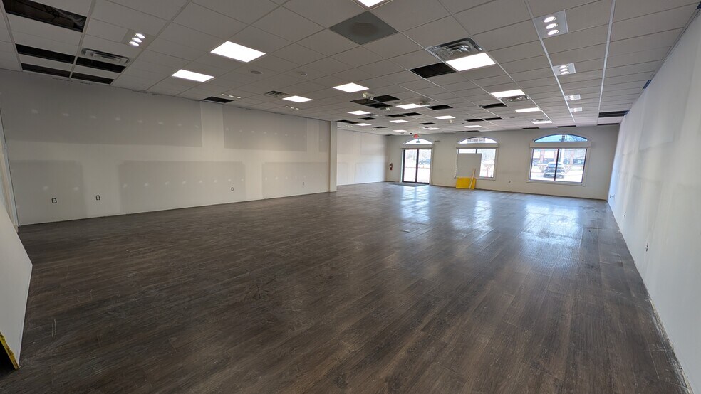 More Photos Of 4615 Grape Rd, Mishawaka Freestanding For Lease