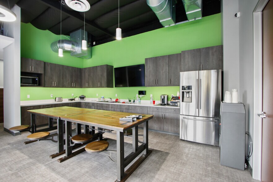 More Photos Of 1036 W Taft Ave, Orange Loft Creative Space For Sale