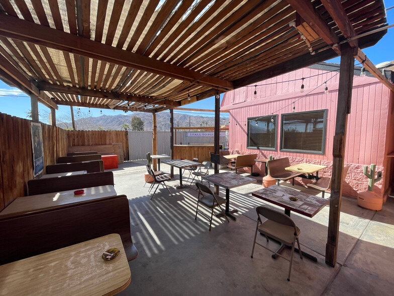 More Photos Of 73839 Twentynine Palms, Twentynine Palms Bar For Lease