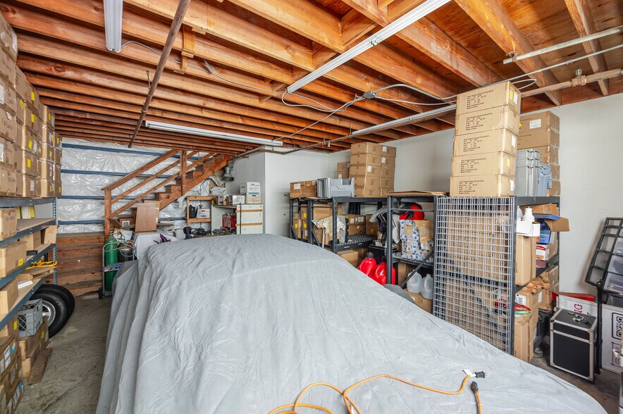 More Photos Of 207 Harvard Ave, Half Moon Bay Warehouse For Sale
