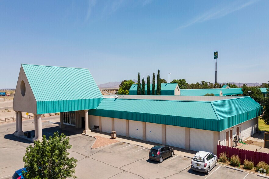 More Photos Of 4600 E Pine St, Deming Hotel For Sale