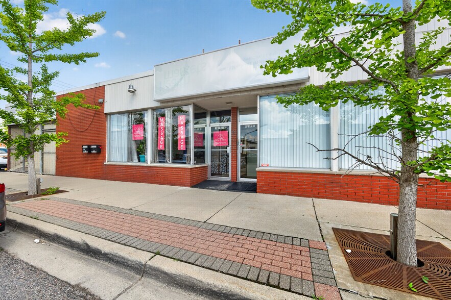 More Photos Of 458 Main St, Belleville Storefront Retail Office For Sale