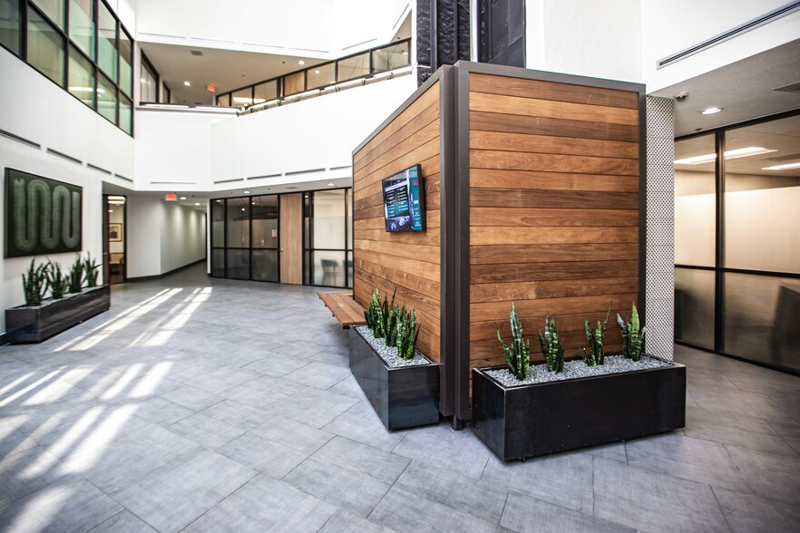 More Photos Of 15600 San Pedro Ave, San Antonio Office For Lease