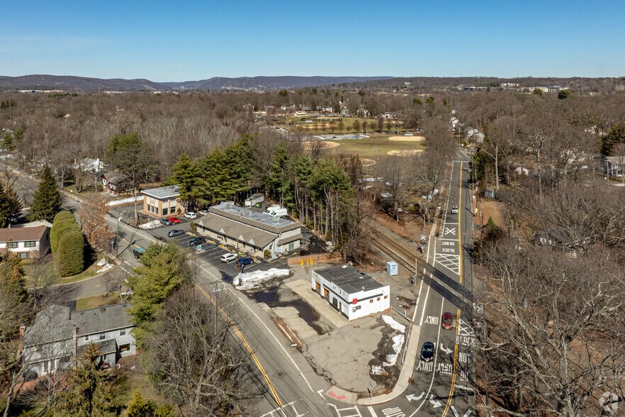 More Photos Of 116 N Central Ave, Ramsey Service Station For Sale