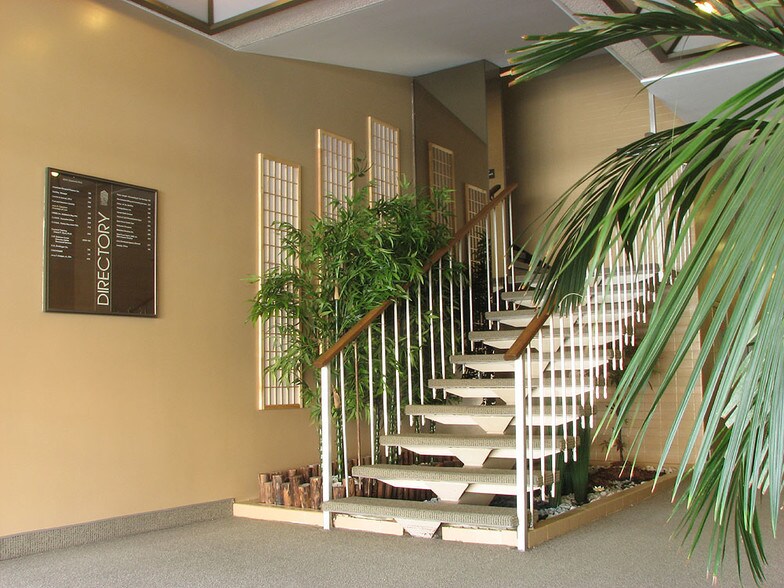 More Photos Of 8929-8939 S Sepulveda Blvd, Los Angeles Office For Lease