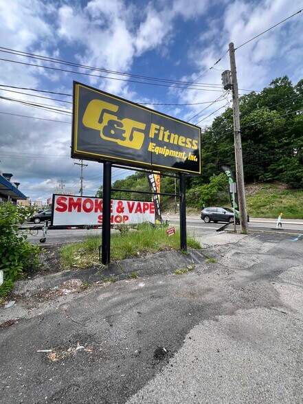 More Photos Of 7725 Mcknight Rd, Pittsburgh General Retail For Sale