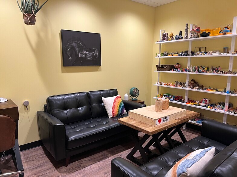 More Photos Of 7205 S 51st Ave, Laveen Medical For Lease