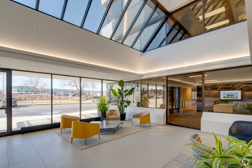 More Photos Of 707 Skokie Blvd, Northbrook Coworking Space