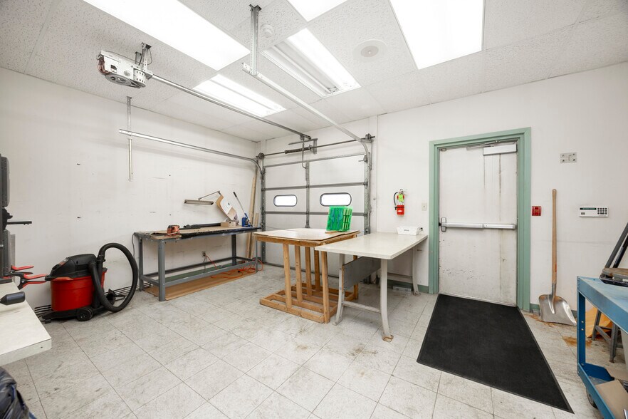 More Photos Of 220 Stahl Rd, Harleysville Research And Development For Sale