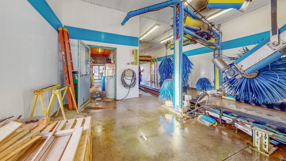 More Photos Of 4180 Sunset Blvd, Steubenville Carwash For Sale