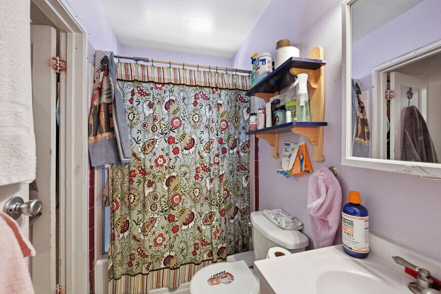 More Photos Of 3050-3058 Davis St, Oakland Apartments For Sale