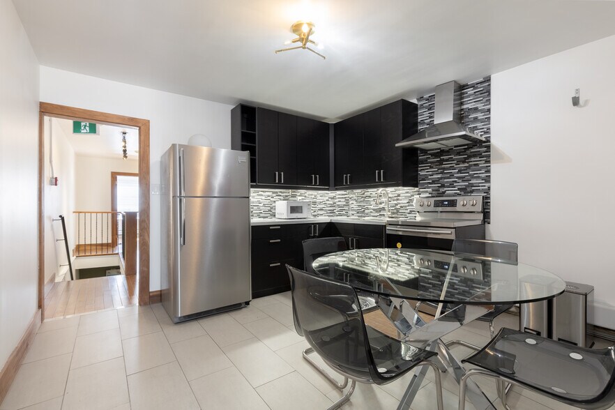 More Photos Of 872 College St, Toronto Storefront Retail Residential For Sale