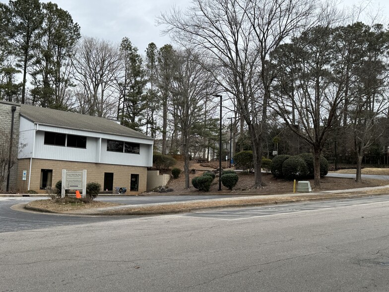 More Photos Of 4900 Waters Edge Dr, Raleigh Office For Sale
