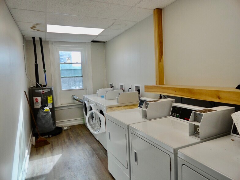 More Photos Of 82 Water St, Torrington Apartments For Lease