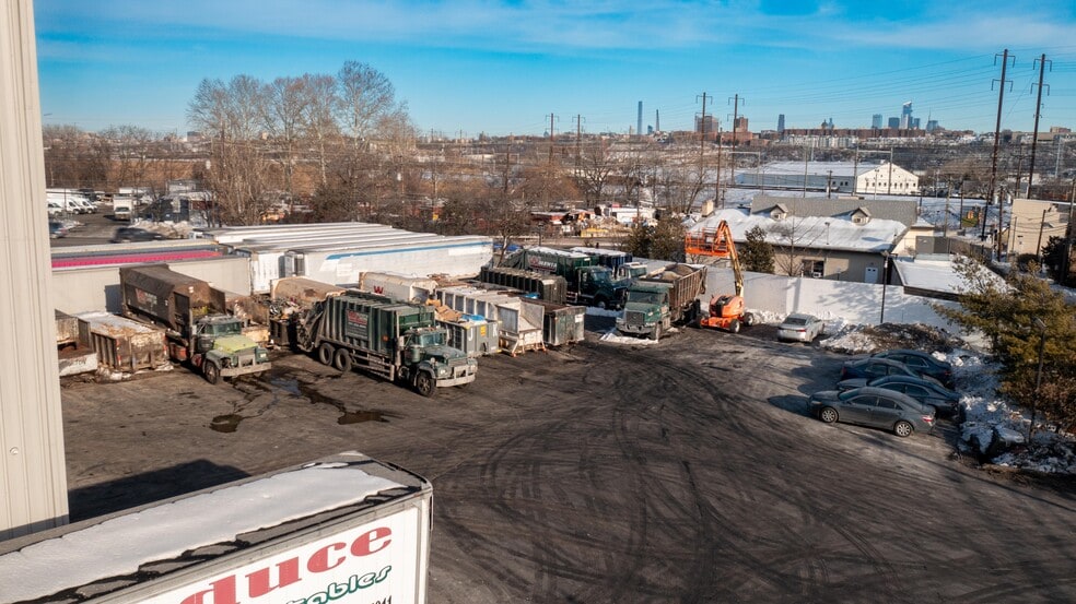 More Photos Of 46 Henry St, Secaucus Manufacturing For Sale