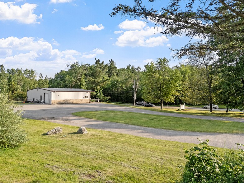 More Photos Of 1 Beverly Dr, Sterling Storefront For Sale