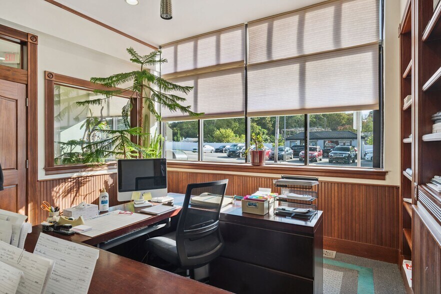 More Photos Of 40 Boston St, Salem Office For Lease