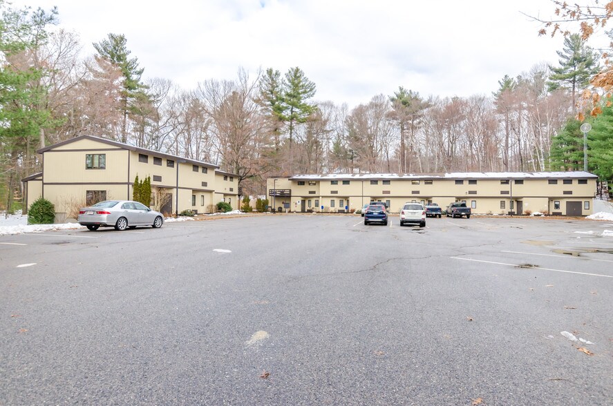 More Photos Of 40-60 Beechwood Dr, North Andover Loft Creative Space For Lease
