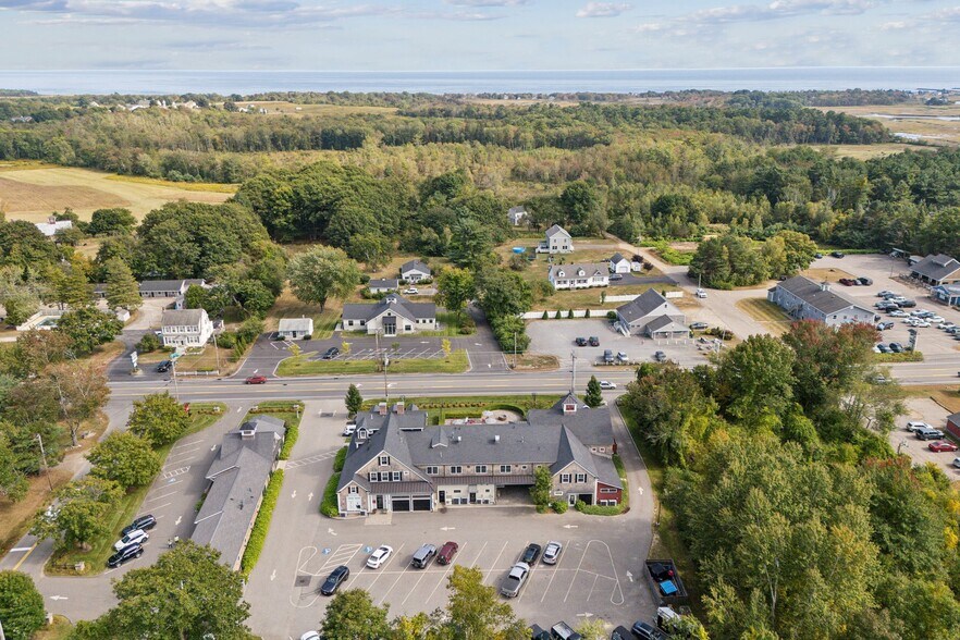 More Photos Of 2178 Post Rd, Wells Restaurant For Lease