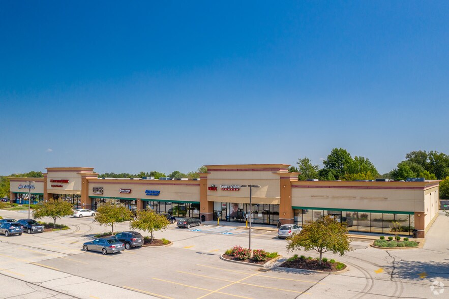 More Photos Of 301-375 Winding Woods Dr, O'Fallon General Retail For Lease