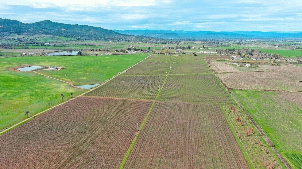 More Photos Of 4125 W MAIN St, Medford Land For Sale