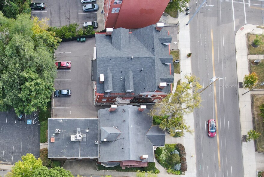 More Photos Of 2404 Auburn Ave, Cincinnati Apartments For Sale