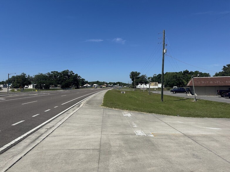 More Photos Of 201 NE 20th St, Ocala General Retail For Sale