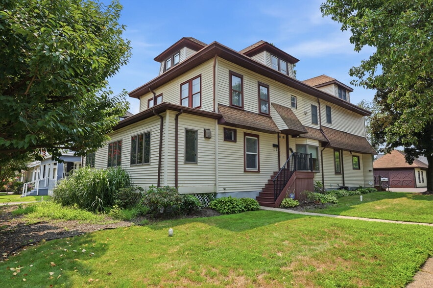 More Photos Of 168 White Horse Ave, Hamilton Office For Sale