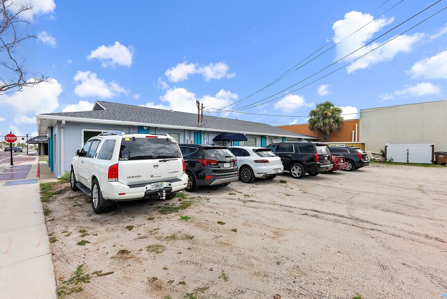 More Photos Of 350 Corey Ave, Saint Pete Beach Office For Sale