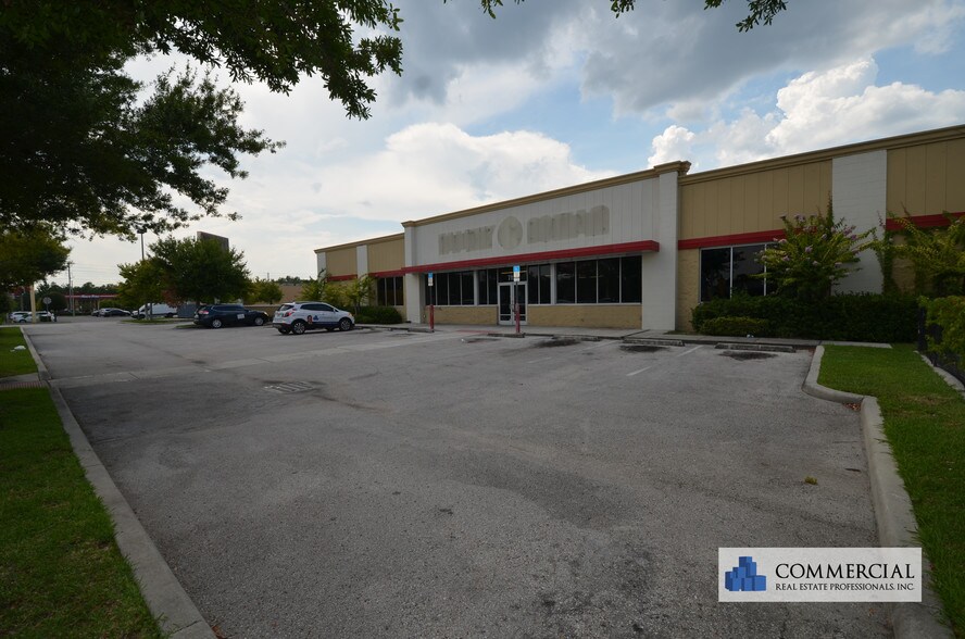 More Photos Of 7115 E Colonial Dr, Orlando Freestanding For Lease
