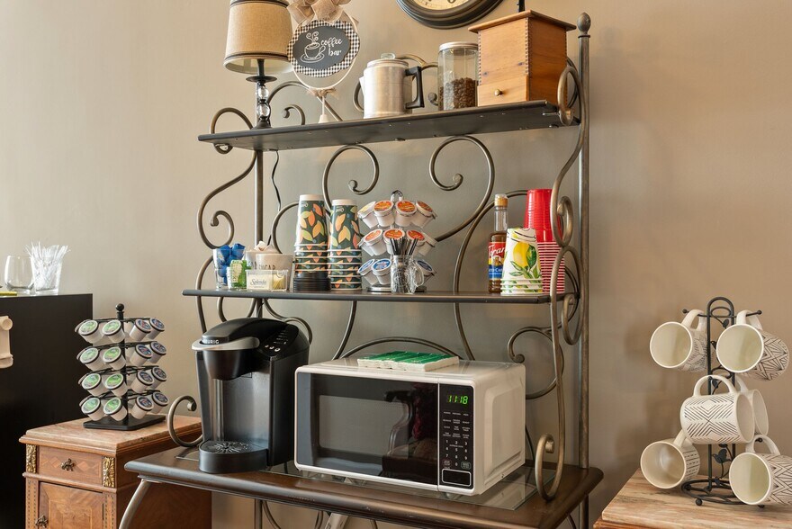 More Photos Of 207 W 2nd Ave, Easley Hospitality For Sale